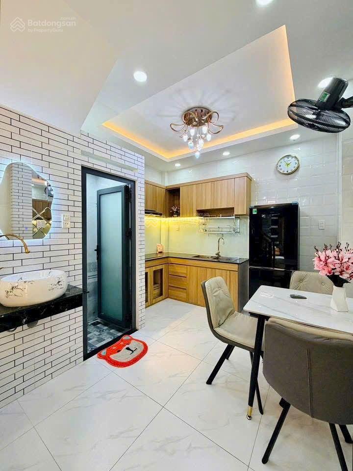 Quá rẻ cho siêu phẩm 2 tầng lầu có 3pn. sân thượng gần siêu thị emart đường phan huy ích f12 gò vấp
