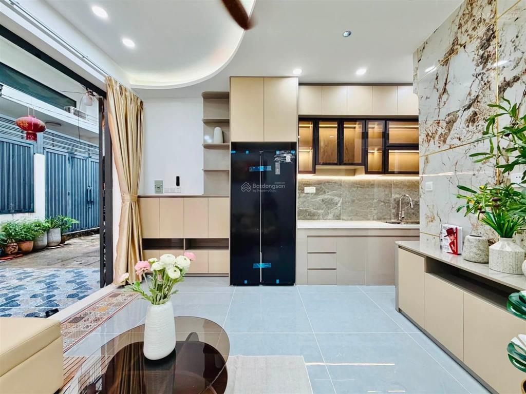 Lên sóng căn mini house 2 lầu hẻm 1 trục hẻm xe hơi  gần chợ hạnh thông tây quang trung p8 gò vấp
