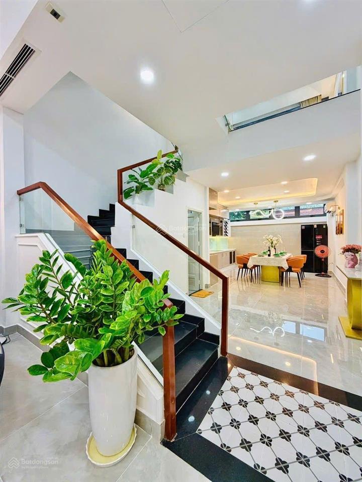 Giảm mạnh 1 tỷ nhà phố diện tích siêu khủng khu đồng bộ hẻm thông xe tải 4,5x17 trệt lửng 3 lầu