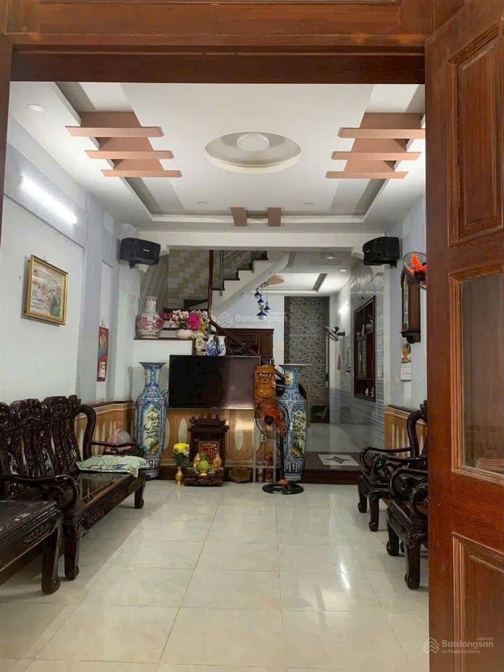 Giảm mạnh gần 2tỷ đường nguyễn văn quá q12 nhà 5x23m nhà 3lầu giá 7.8tỷ giảm còn 6tỷ chốt