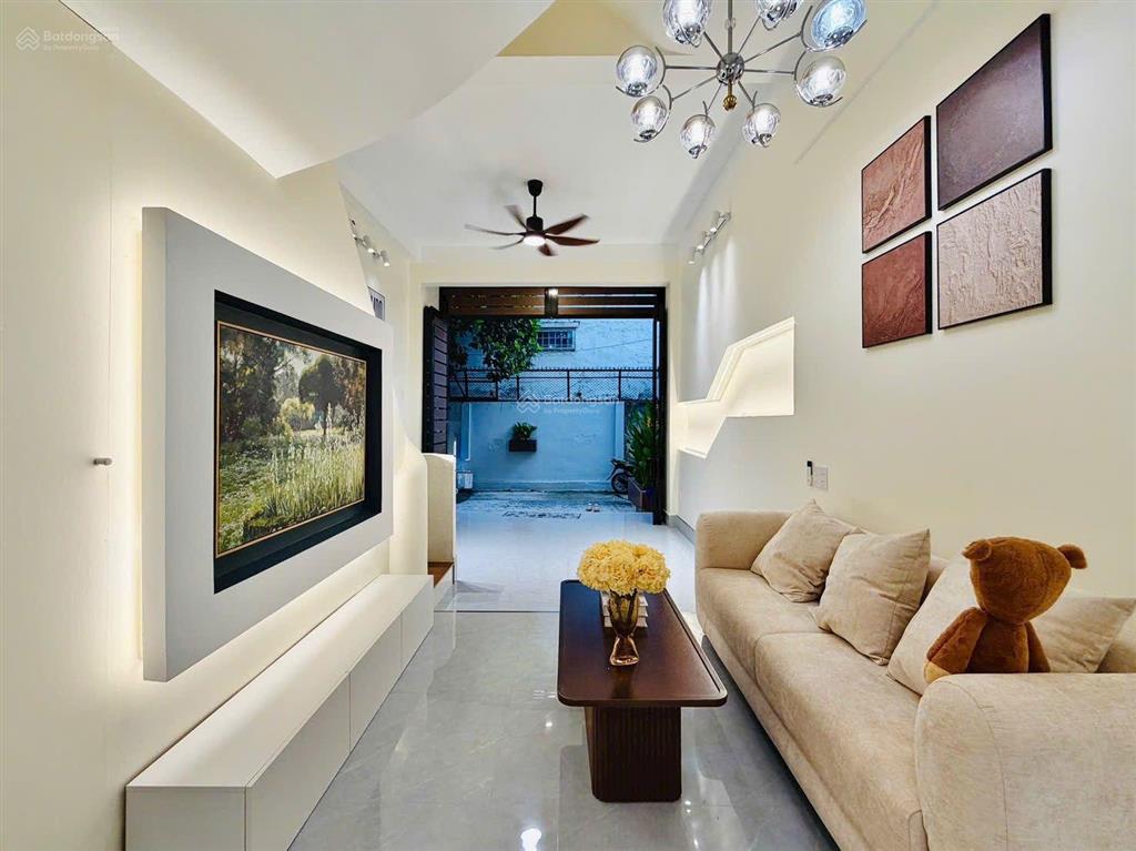 Căn siêu phẩm có 2 mặt tiền có tới 7 pn, trệt 3 lầu, hẻm xe hơi tới nhà, quang trung  p.12 gò vấp