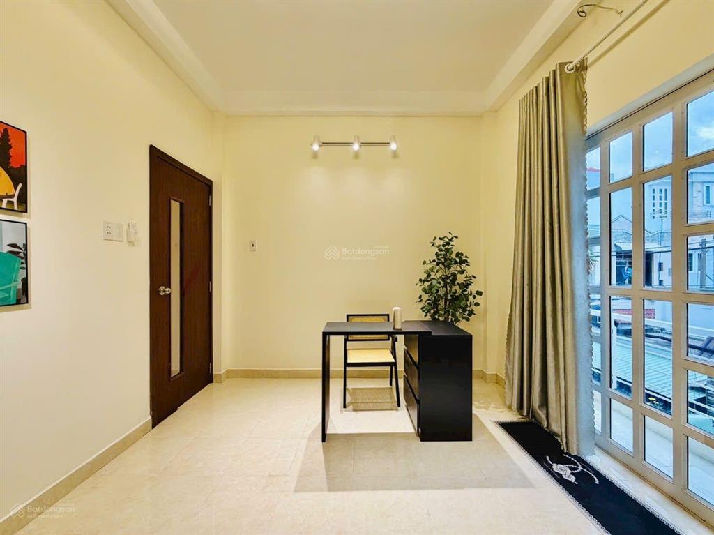 Căn siêu phẩm có 2 mặt tiền có tới 7 pn, trệt 3 lầu, hẻm xe hơi tới nhà, quang trung  p.12 gò vấp
