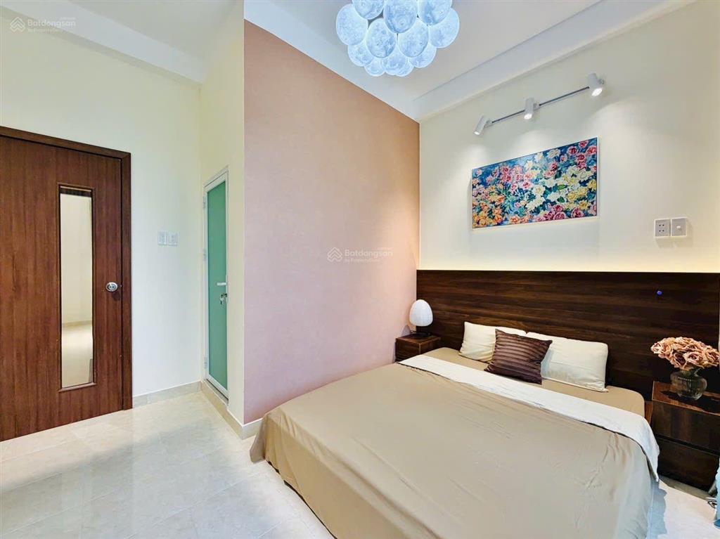 Căn siêu phẩm có 2 mặt tiền có tới 7 pn, trệt 3 lầu, hẻm xe hơi tới nhà, quang trung  p.12 gò vấp