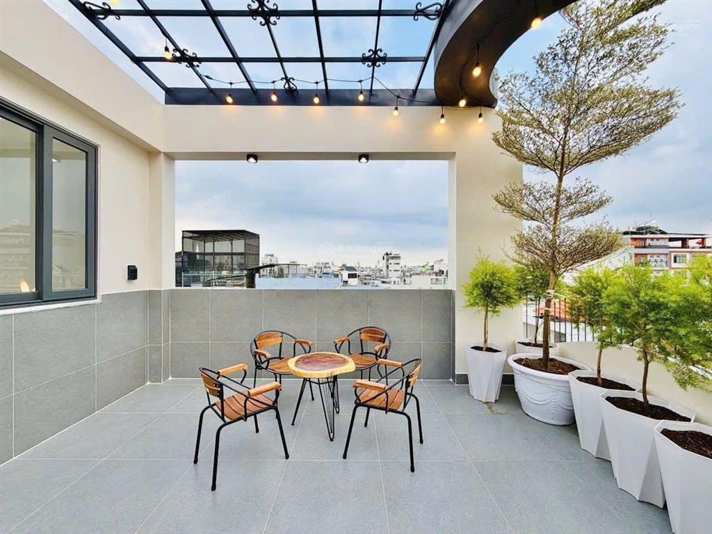Nhà phố thiết kế hiện đại có thang máy 1 xẹt bờ kè kênh tham lương xây mới lửng 4 lầu hẻm thông 6m