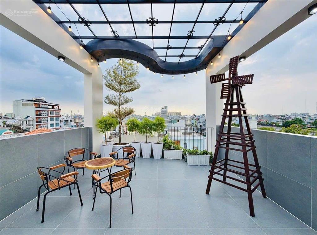 Nhà phố thiết kế hiện đại có thang máy 1 xẹt bờ kè kênh tham lương xây mới lửng 4 lầu hẻm thông 6m