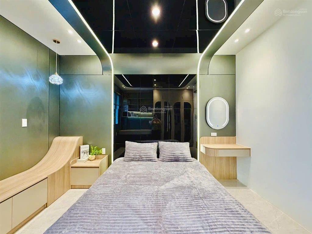 Nhà phố thiết kế hiện đại có thang máy 1 xẹt bờ kè kênh tham lương xây mới lửng 4 lầu hẻm thông 6m