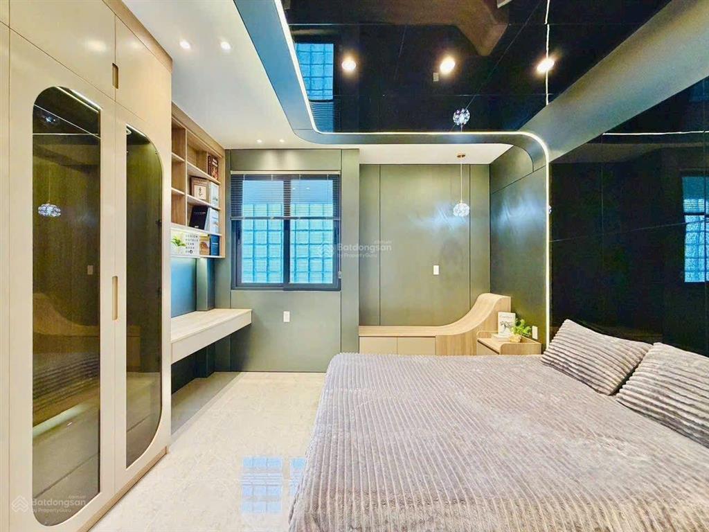Nhà phố thiết kế hiện đại có thang máy 1 xẹt bờ kè kênh tham lương xây mới lửng 4 lầu hẻm thông 6m