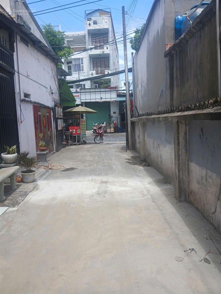 Lô đất full thổ cư diện tích 4m x 22m thuộc 1 trục 1 rẽ hẻm xe hơi đường nguyễn văn quá q12
