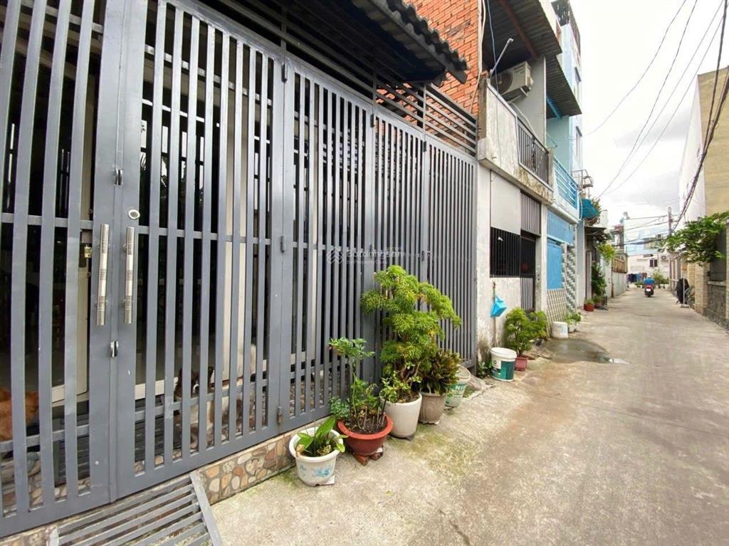 Nhà 3 tầng nguyễn văn quá quận 12 ngang 6,1m hiếm có giá chỉ 4,99 tỷ