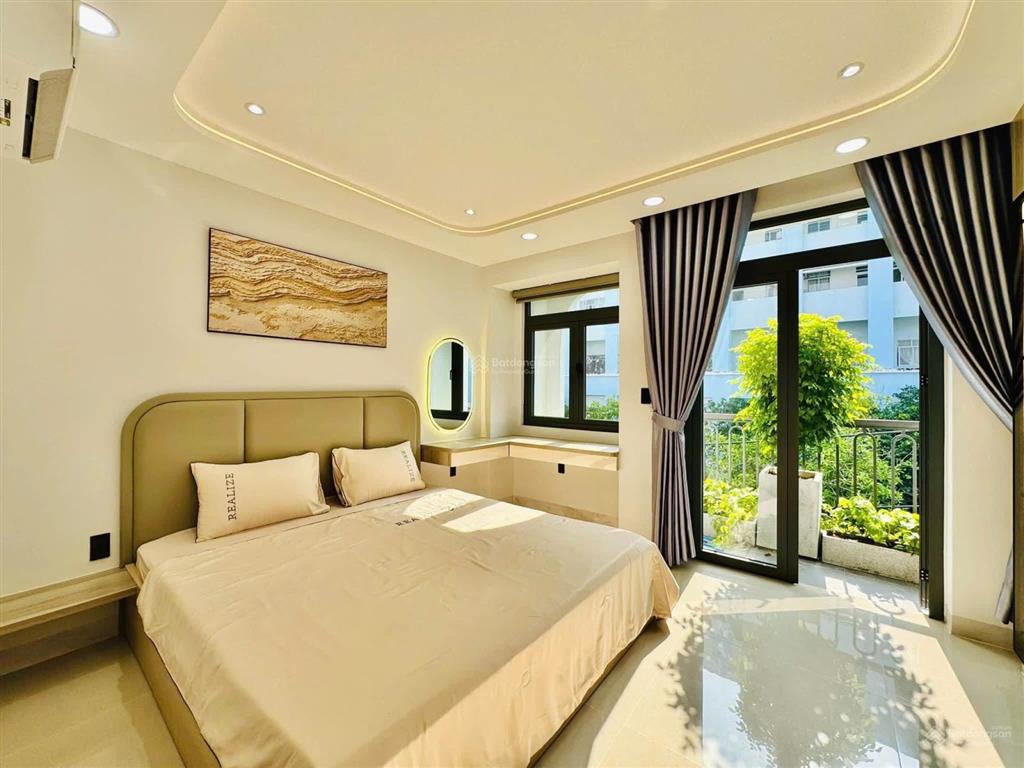 Quang trung p11 gò vấp  diện tích 4m x 20m
 kết cấu 1 trệt lửng 4 lầu
 sát siêu thị bv. ca