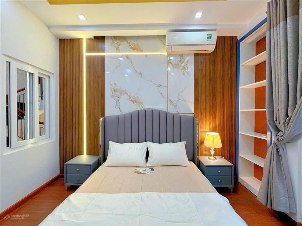 Siêu phẩm nhà đẹp gò vấp chỉ 6 tỷ x...
ngang 5.8m rất hiếm  3 tầng kiên cố  ô tô thông