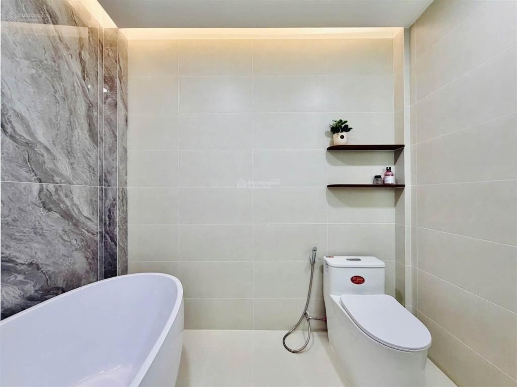 Nhà xây mới hẻm thông đường quang trung, gò vấp p. 8 gò vấp  dt 4,3 x 9m trệt 3 lầu
