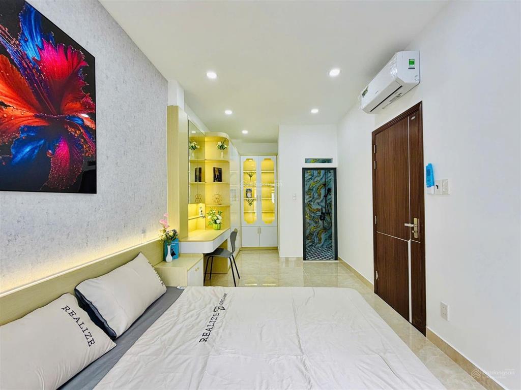 Siêu phẩm đẹp đường quang trung gò vấp sát siêu thị emart và hẻm thông dt 5 x 10 trệt lửng 2 lầu