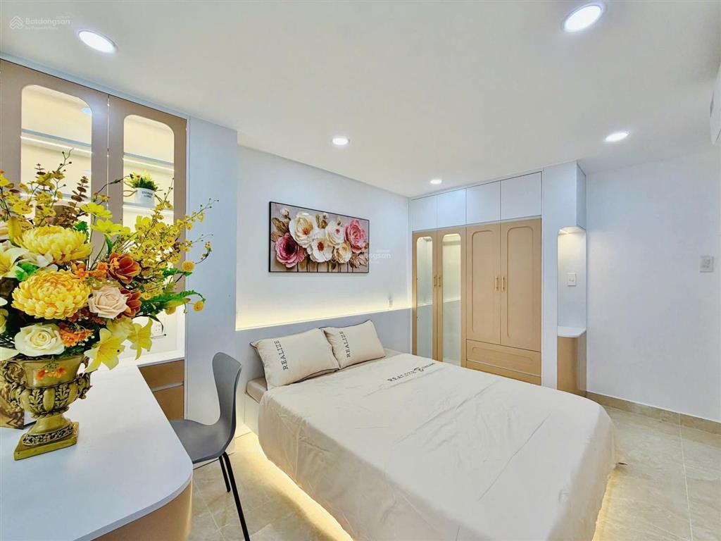 Siêu phẩm đẹp đường quang trung gò vấp sát siêu thị emart và hẻm thông dt 5 x 10 trệt lửng 2 lầu