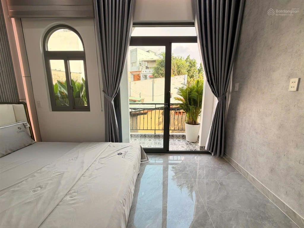 Siêu phẩm đẹp mê ly có 3pn đường nguyễn tư giản f12 gò vấp hẻm xe hơi  gần nhà ga t3