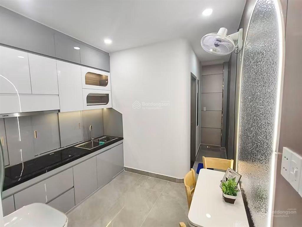 Nhà tân bình hẻm xe hơi cis 3 phòng ngủ gần chợ phạm văn bạch sát trường chinh cộng hòa nhà ga t3