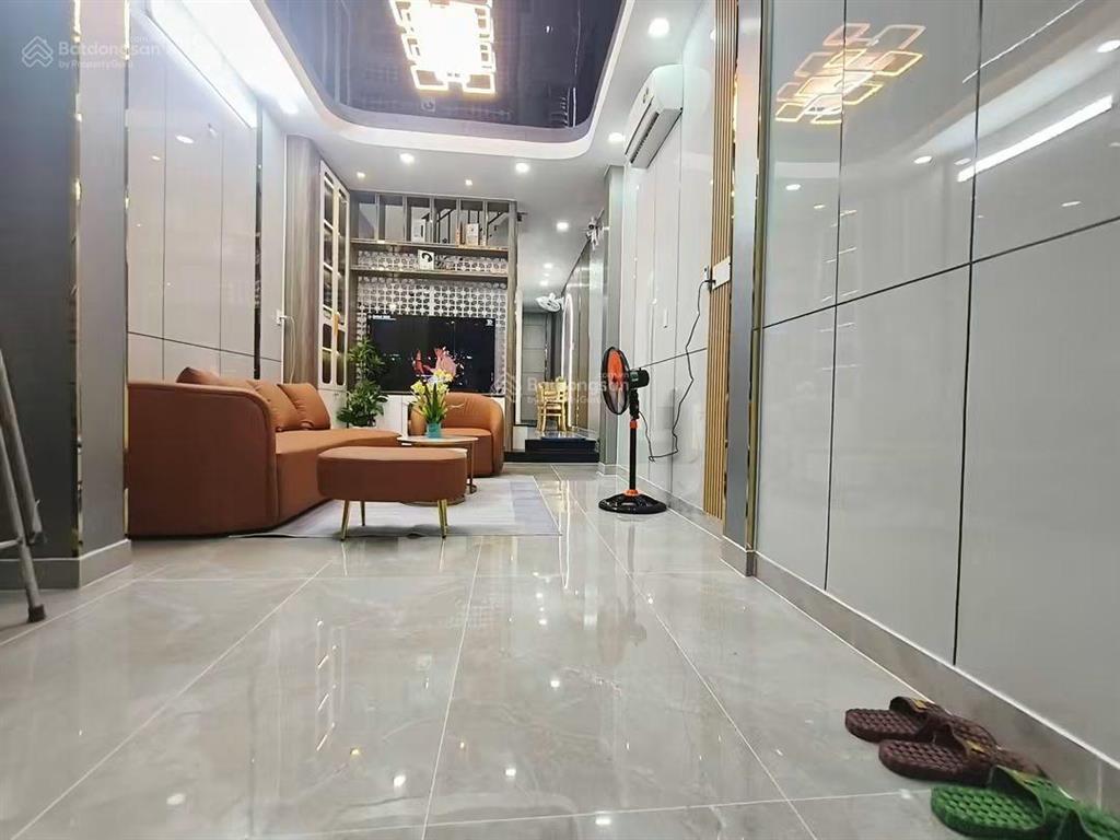 Nhà tân bình hẻm xe hơi cis 3 phòng ngủ gần chợ phạm văn bạch sát trường chinh cộng hòa nhà ga t3
