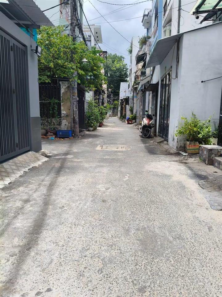 Nhà tân bình hẻm xe hơi cis 3 phòng ngủ gần chợ phạm văn bạch sát trường chinh cộng hòa nhà ga t3