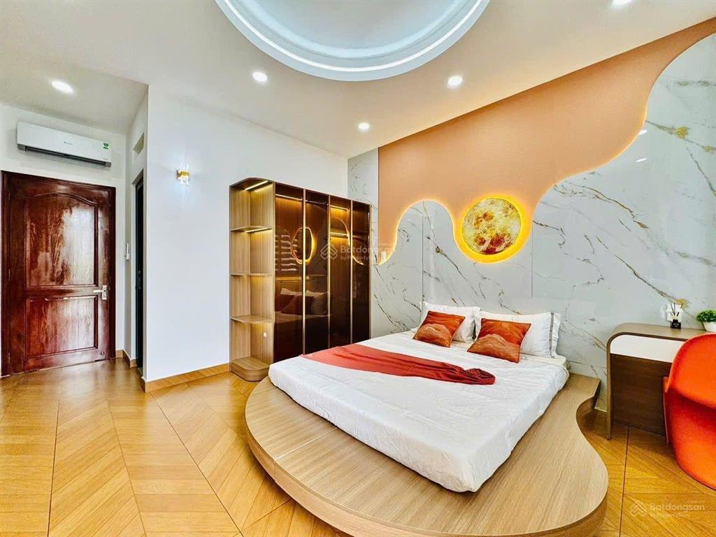 Giảm mạnh bán gấp nhà đẹp hẻm to diện tích to  ngay siêu thị emart phan huy ích gò vấp