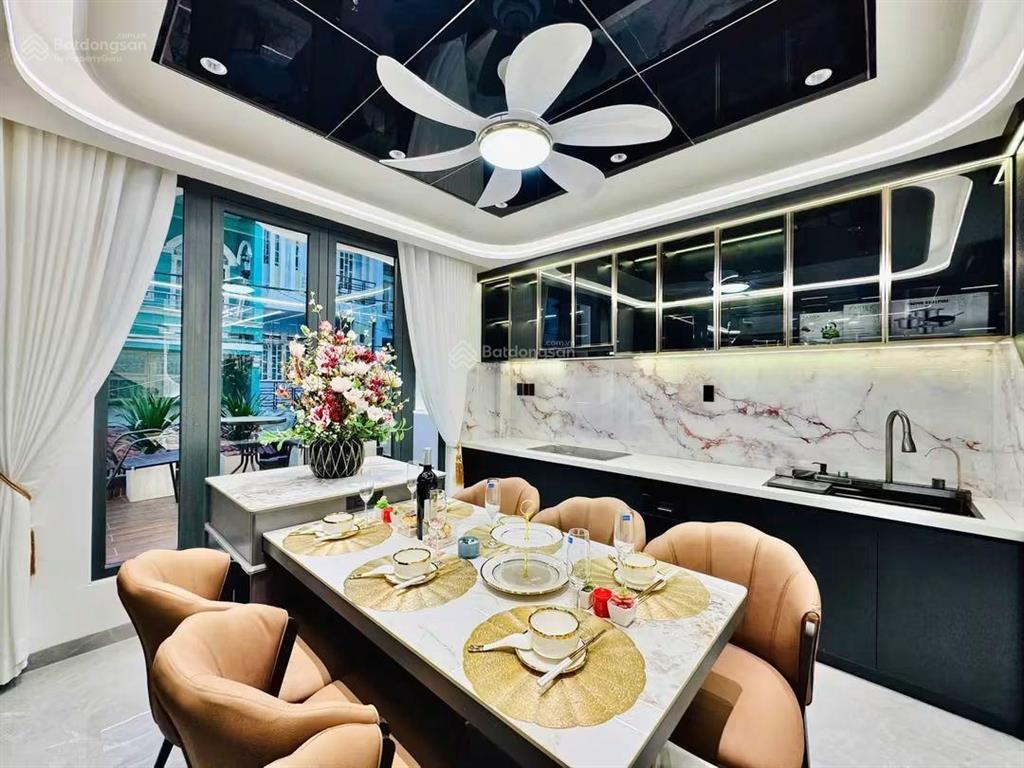 Giảm sâu 1.5 tỷ xây mới thang máy ô tô ngủ 4x15 4 tầng st cv làng hoa giá mới còn 11.4 tỷ