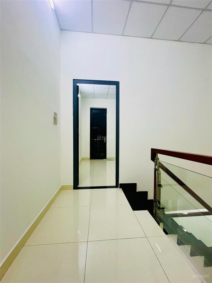 Bán nhà đường nguyễn văn quá q12 diện tích 4 x 12 trệt lầu hẻm 6m thông vị trí đẹp giá 5ty2
