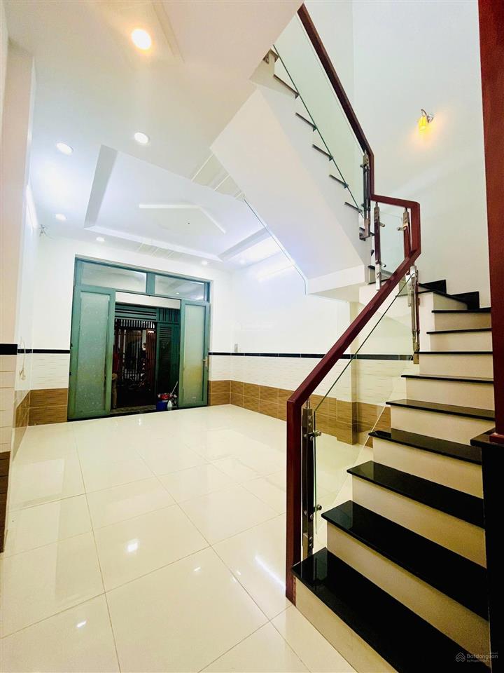Bán nhà đường nguyễn văn quá q12 diện tích 4 x 12 trệt lầu hẻm 6m thông vị trí đẹp giá 5ty2