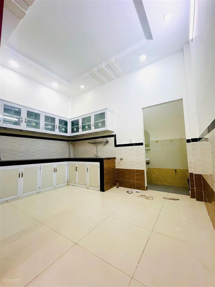 Bán nhà đường nguyễn văn quá q12 diện tích 4 x 12 trệt lầu hẻm 6m thông vị trí đẹp giá 5ty2