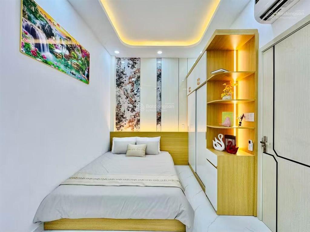 Mua 1 tặng 1
mua 1 căn được 2 căn quang trung  p12 gò vấp 4.3x16 xây 2 căn riêng có 4pn