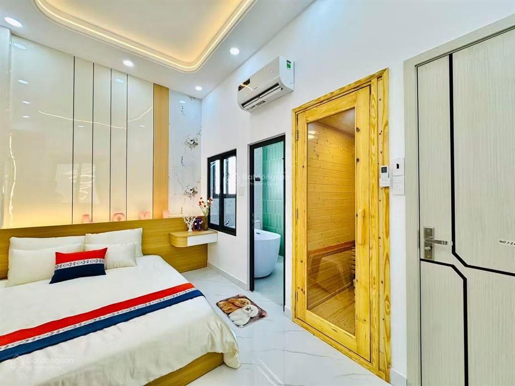 Mua 1 tặng 1
mua 1 căn được 2 căn quang trung  p12 gò vấp 4.3x16 xây 2 căn riêng có 4pn