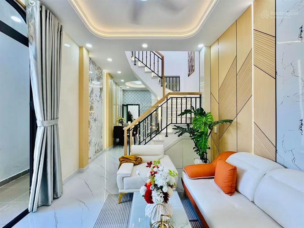 Mua 1 tặng 1
mua 1 căn được 2 căn quang trung  p12 gò vấp 4.3x16 xây 2 căn riêng có 4pn