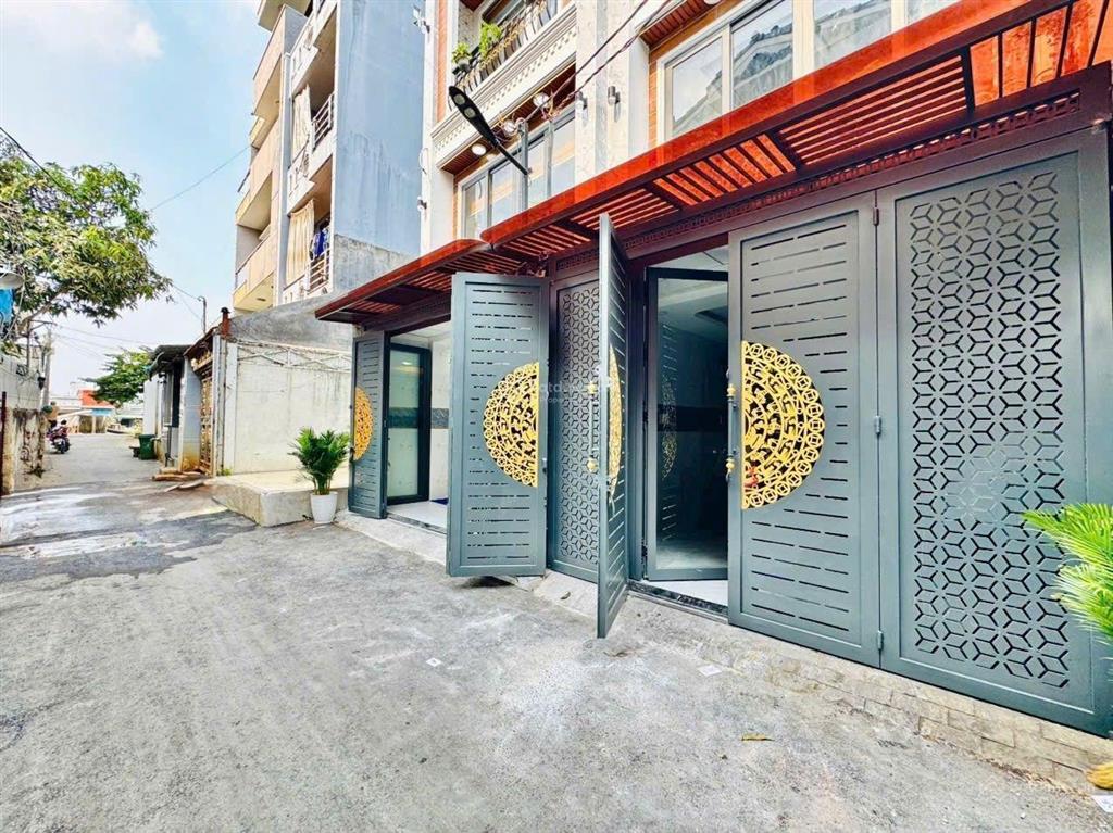 Nhà thang máy phân khúc hơn 7 tỷ diện tích đẹp xây mới trệt lửng 3 lầu sát bờ kè tiềm năng