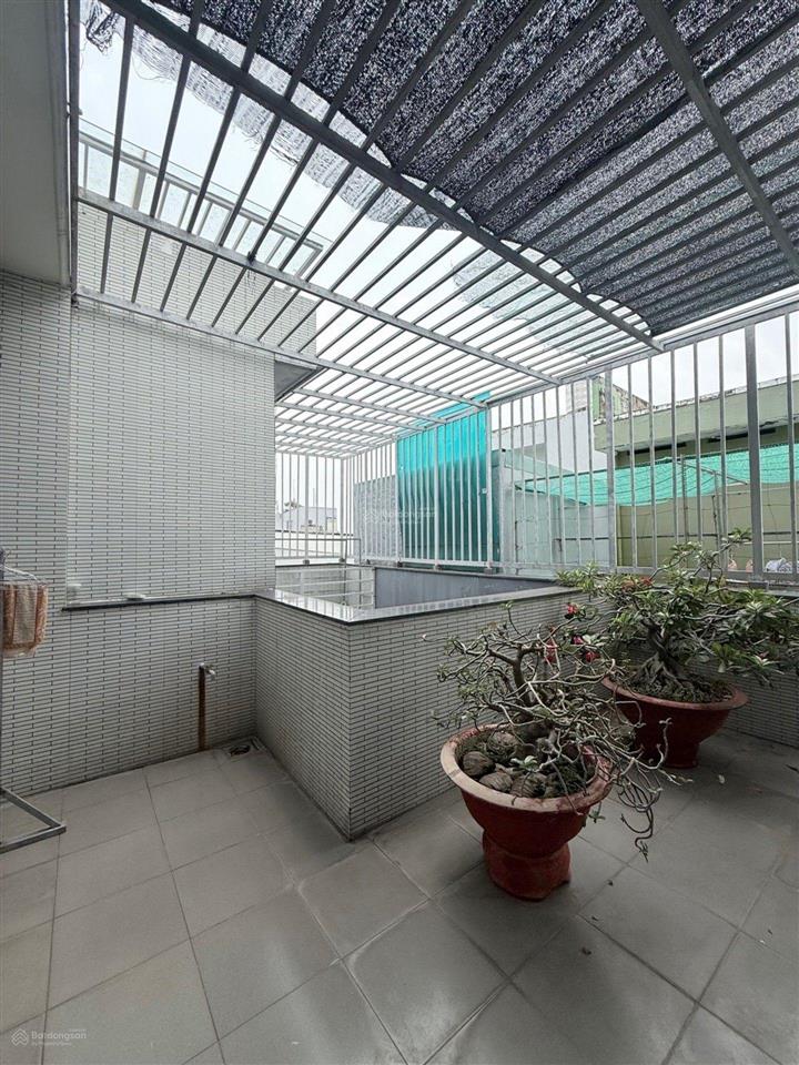 Bán tòa nhà xưởng sản xuất 3 tầng 600m sàn nguyễn văn quá, q12 diện tích 10x25