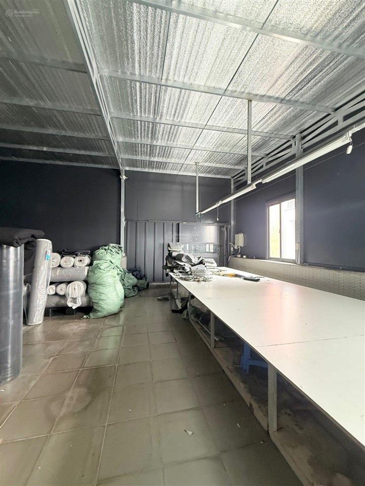 Bán tòa nhà xưởng sản xuất 3 tầng 600m sàn nguyễn văn quá, q12 diện tích 10x25