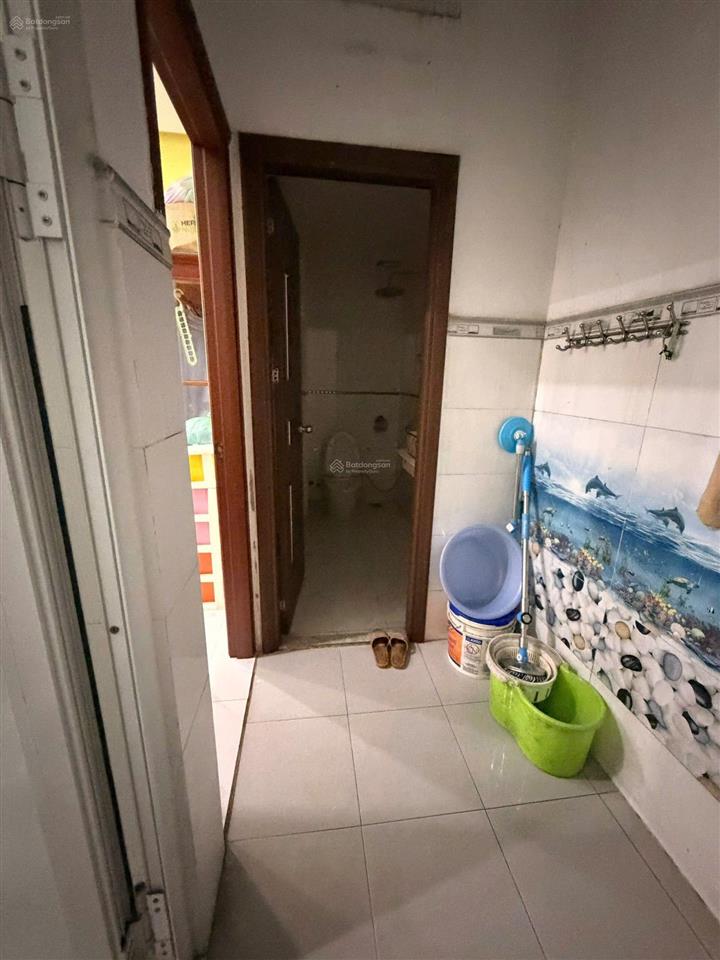 Nhà chính chủ gửi cần bán đường nguyễn văn quá q12
dt 5,2m x 20 trệt lầu có 4pn