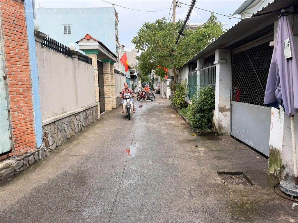 Hàng thơm rẻ lắm nguyễn văn quá q12 sát gò vấp diện tích khủng gần 90m2 hẻm thông xe tải