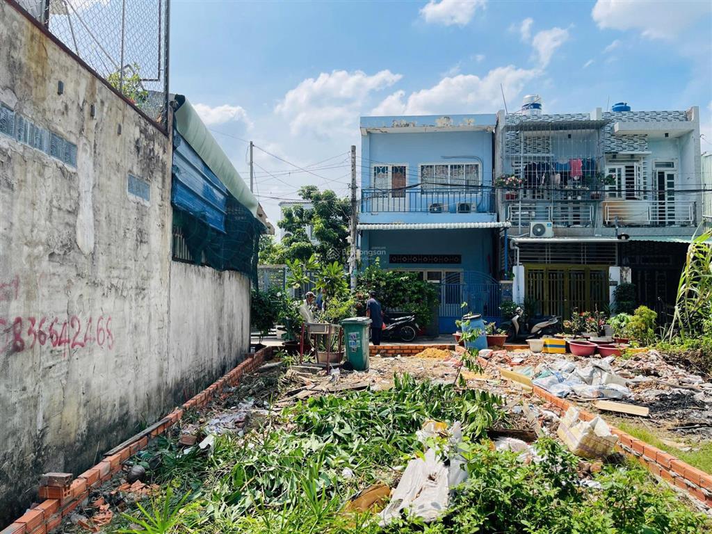 Đất giá tốt. 4.35m x 21m  87m2. hẻm 6m vào 1 trục gần chợ đường  hà huy giáp  thanh xuân 52 rẽ