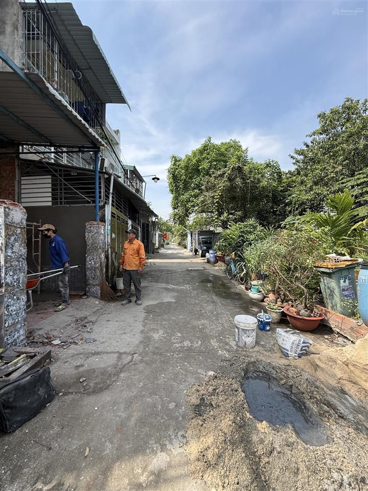 Đất giá tốt. 4.35m x 21m  87m2. hẻm 6m vào 1 trục gần chợ đường  hà huy giáp  thanh xuân 52 rẽ