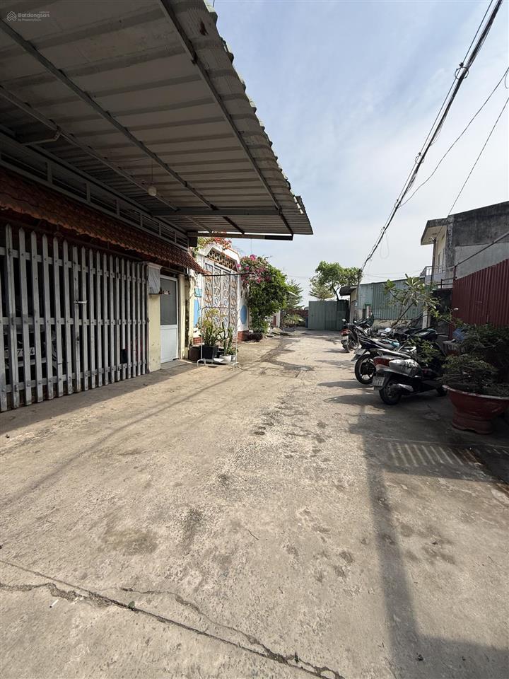 Đất giá tốt. 4.35m x 21m  87m2. hẻm 6m vào 1 trục gần chợ đường  hà huy giáp  thanh xuân 52 rẽ