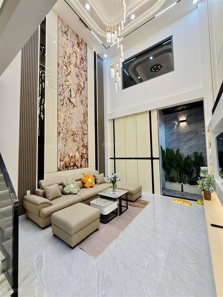 Nhà phố 1 lửng 3 lầu cao cấp hẻm 1 trục tl37 ngay uỷ ban phường  ngã tư ga. dt. 4m x 13m. giá tốt