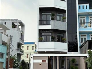 Siêu phẩm góc 2 mặt tiền kinh doanh full nội thất cao cấp.6.6mx18m  109.8m2  3 lầu ngay ngã tư ga