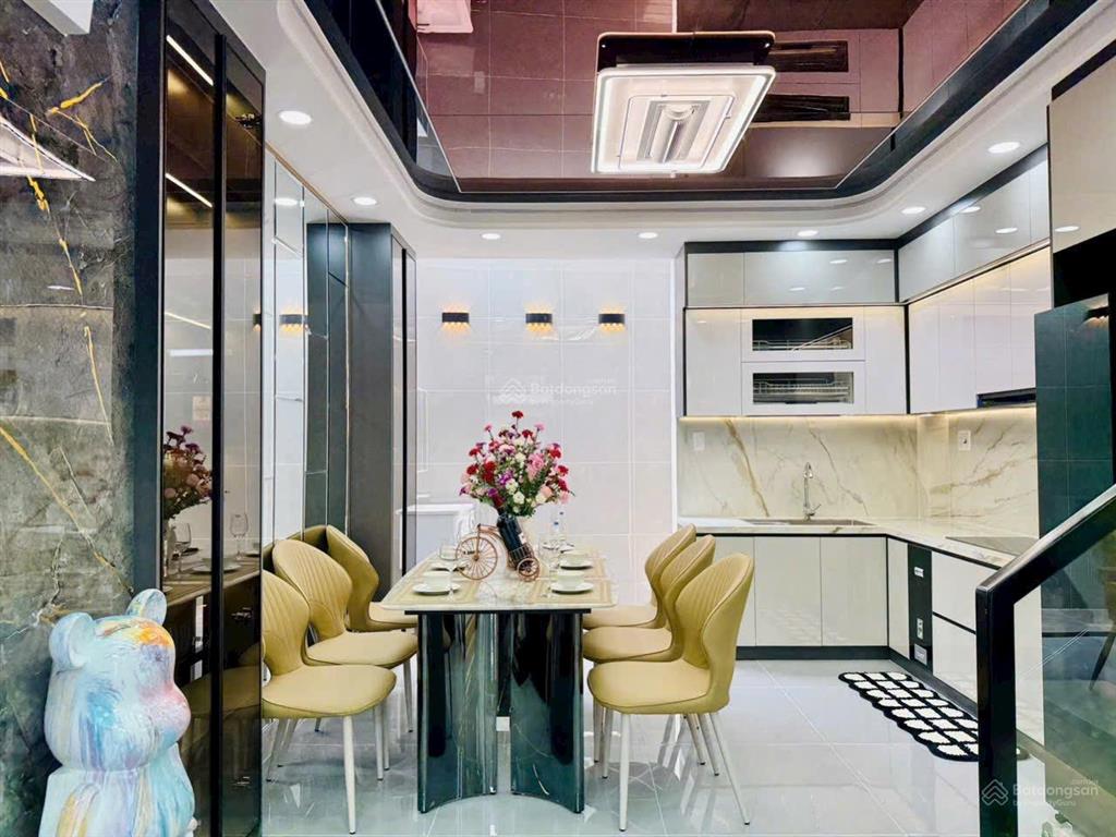 Nhà 1 lửng 3 lầu full nt cao cấp  giá tốt sát gò vấp dt 4m x 14m  gần tô ngọc vân  ngã tư ga