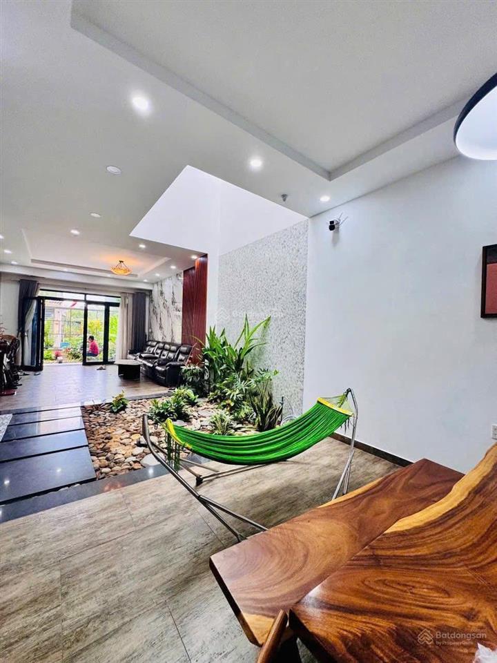 Biệt thự 2 lầu hẻm 10m khu vip sát chợ vườn lài  an phú đông. dt. 8m x 19.5m. giá tốt nhất tt q12