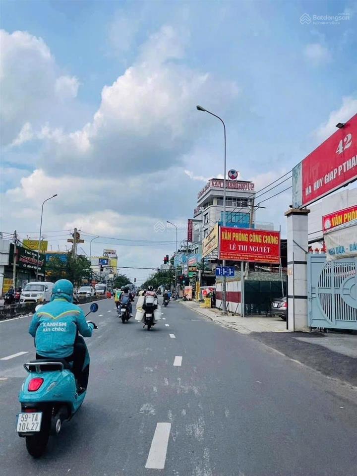 Đất đẹp hẻm 7m sát cầu an lộc1 trục hà huy giáp. dt 4.8m x 15m  xây cao tầng. sát gò vấp  giá ẻ