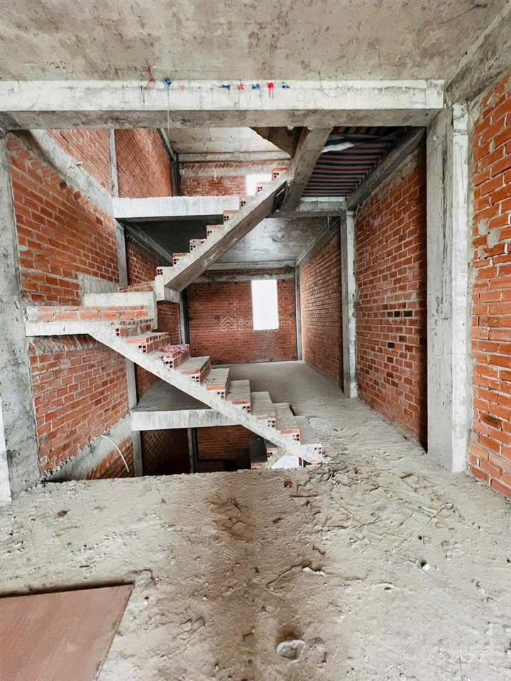 Nhà 1 trệt 3 lầu hẻm 12m võ thị liễu sát đh nguyễn tất thành  chợ vườn lài.dt. 4m x 13m  khu vip