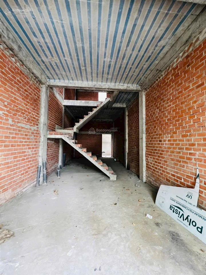 Nhà 1 trệt 3 lầu hẻm 12m võ thị liễu sát đh nguyễn tất thành  chợ vườn lài.dt. 4m x 13m  khu vip