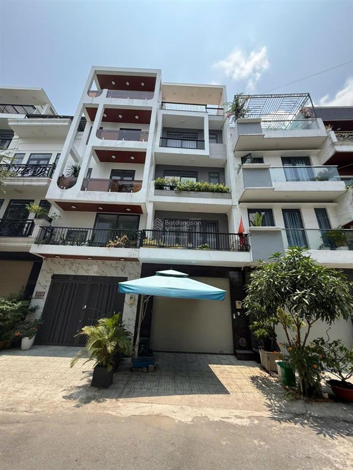 Nhà 4 lầu hẻm nhựa 12m gần cầu an lộc  giáp nguyễn oanh gò vấp.dt. 4.7m x 11 m khu vip cao cấp. re