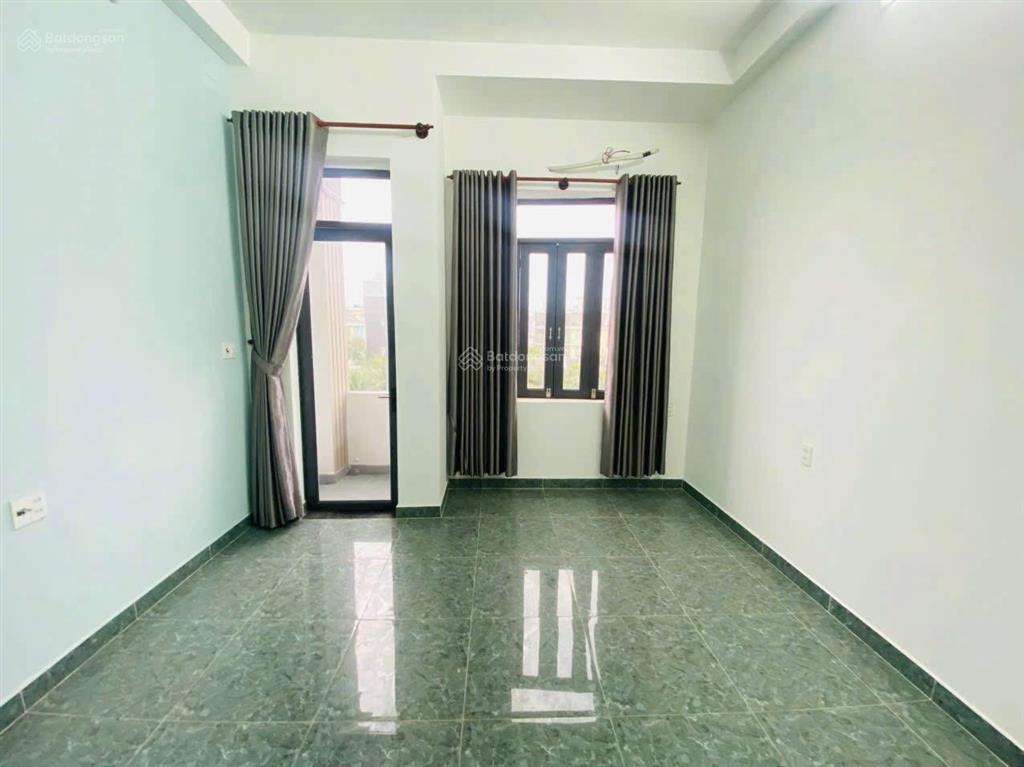 Nhà 3 lầu hẻm thông 8m tl16 qua tl15 sát ngã tư ga. tiện làm văn phòng  cty. dt 4.2m x 13m. vip