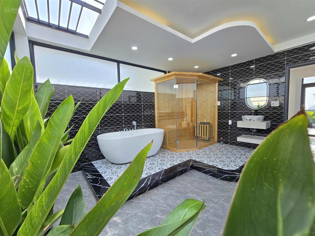 Siêu phẩm 1 lửng 3 lầu hẻm 8m vào 1 trục sát ngã tư ga  gần gò vấp. dt. 4m x 16m nội thất cao cấp