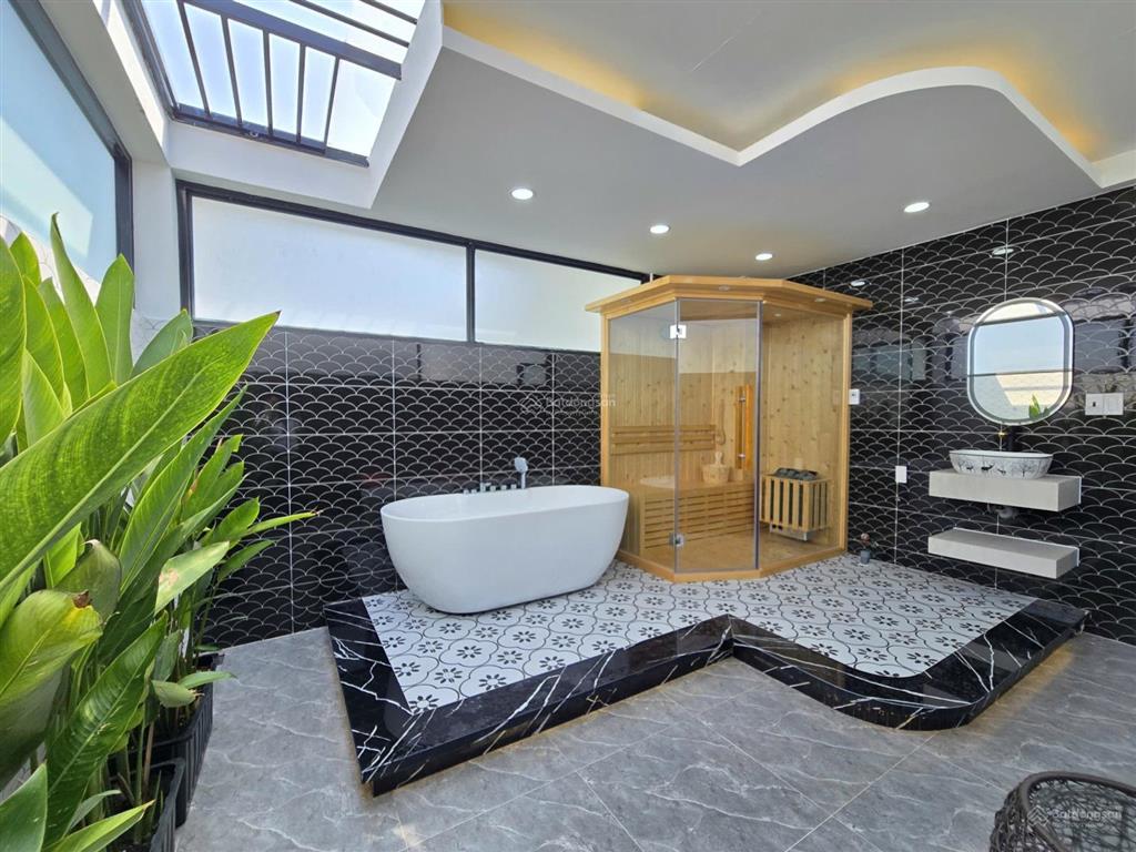 Siêu phẩm 1 lửng 3 lầu hẻm 8m vào 1 trục sát ngã tư ga  gần gò vấp. dt. 4m x 16m nội thất cao cấp