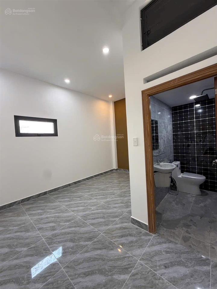 Nhà 1 lửng 1 lầu hẻm 10m sát ngã tư ga  gần nguyễn oanh gò vấp. dt. 5m x 11m  giá tốt
